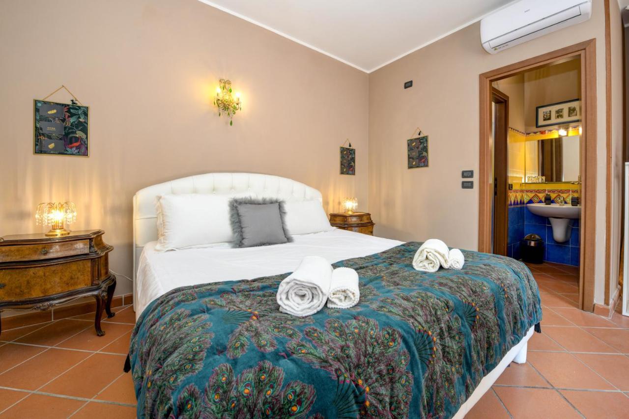 Prestige Rooms Сірміоне Екстер'єр фото