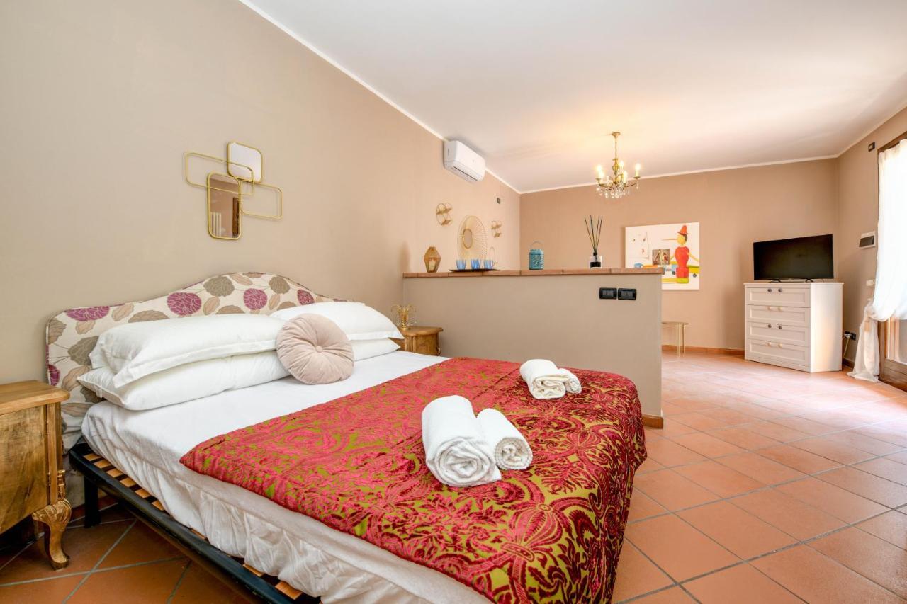 Prestige Rooms Сірміоне Екстер'єр фото